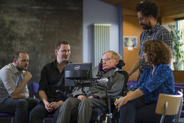 Intel Profesor Stephen Hawking