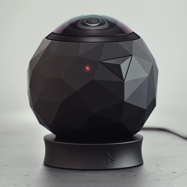 Una cámara todo terreno que graba videos en 360º
