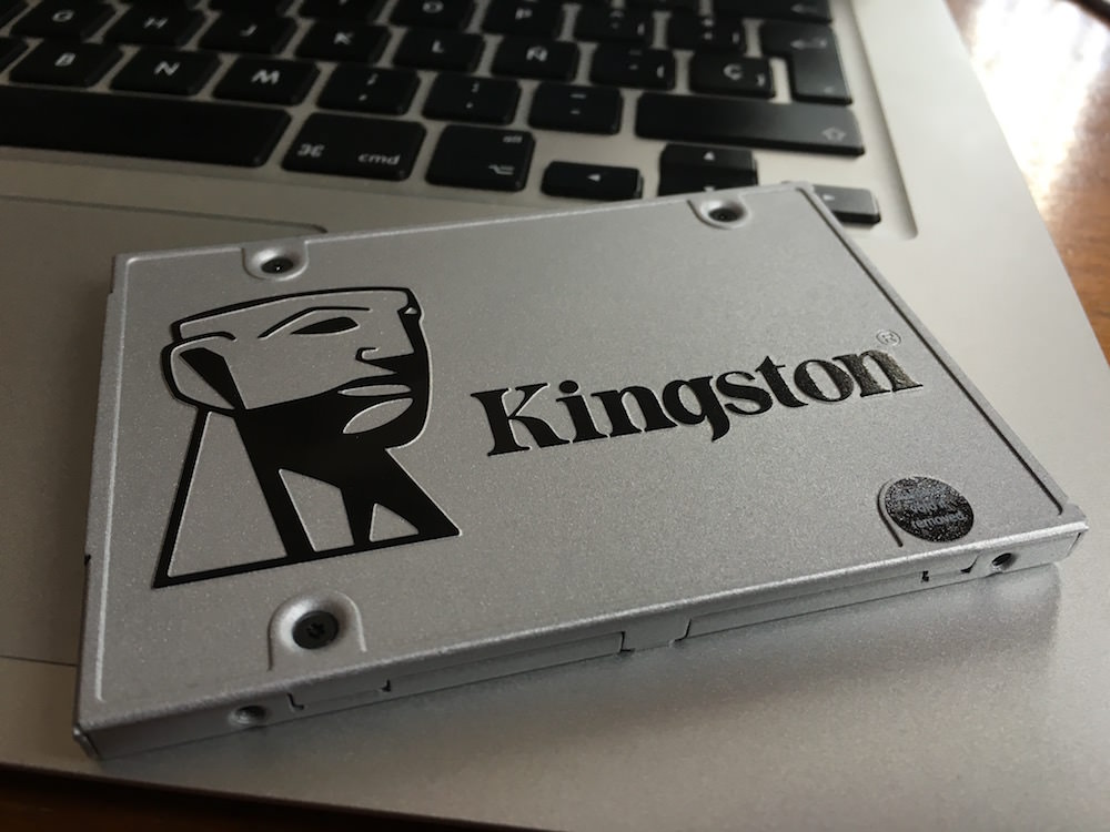 2 - Kingston SSDNow UV400