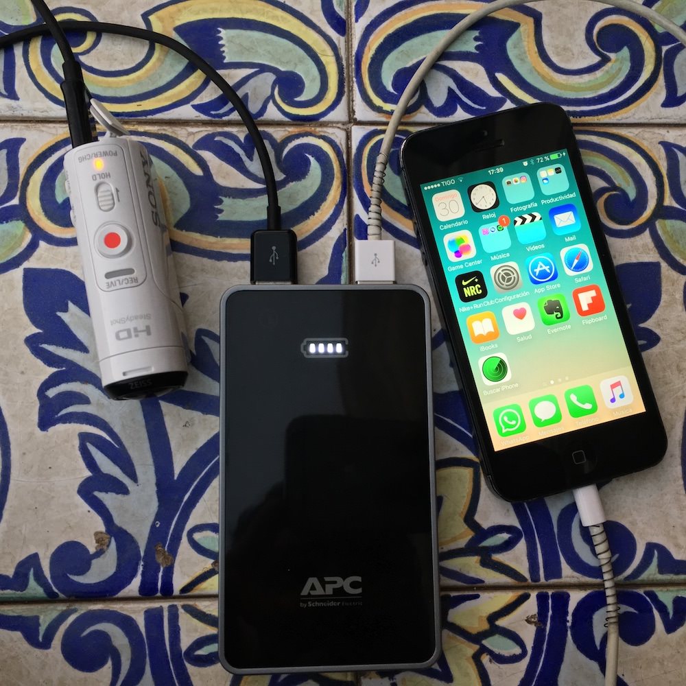APC Mobile Power Pack -Probamos la batería portátil de Schneider Electric